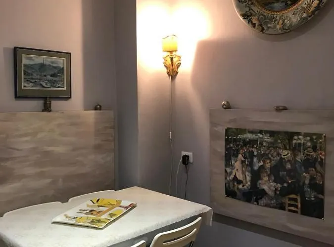 Couette-café Borghi 3*